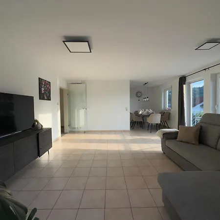 شقة Familienapartment Bei Buehl Baden Baden Und Schwarzwald